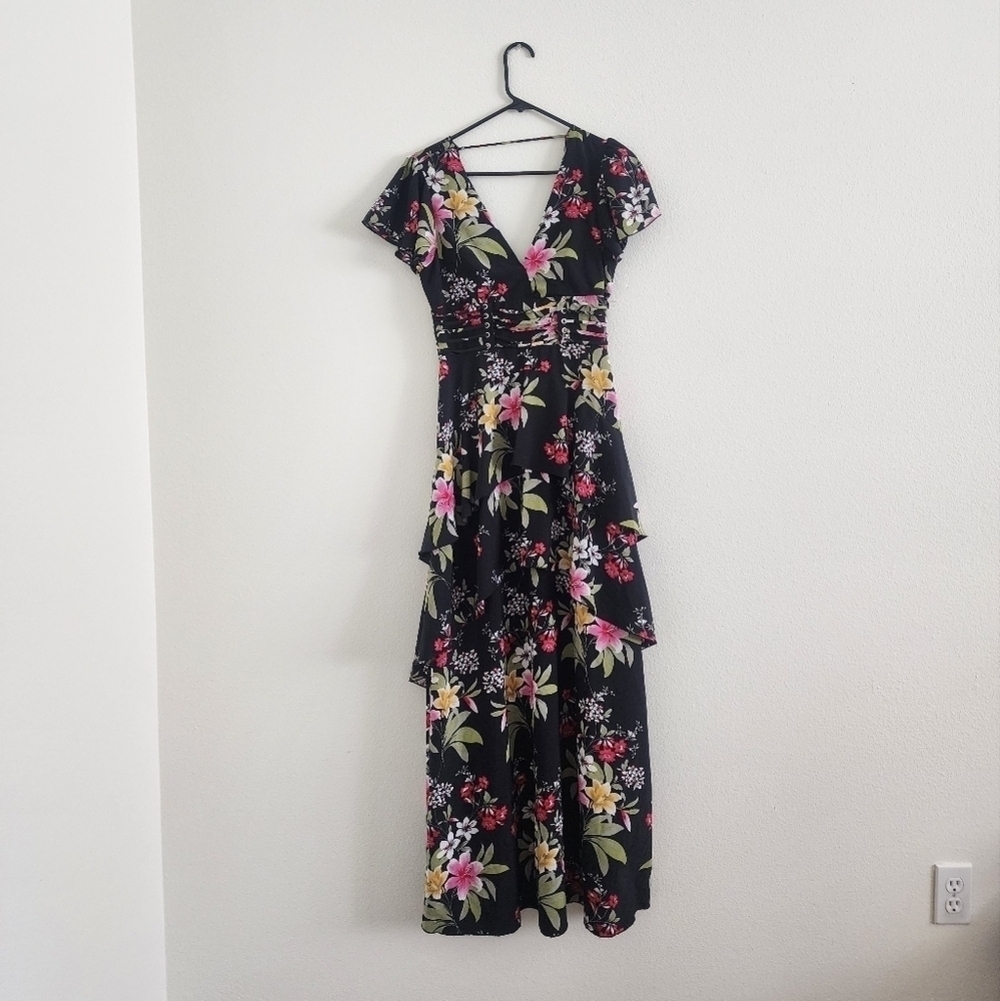 Lulumari Deep-v Floral Tiered Faux-corset Maxi Dress size Small
